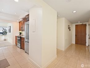 1301 Spring Street 21I, Seattle WA 98104