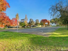 6726 35th Place S, Seattle WA 98118