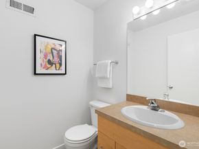 6726 35th Place S, Seattle WA 98118
