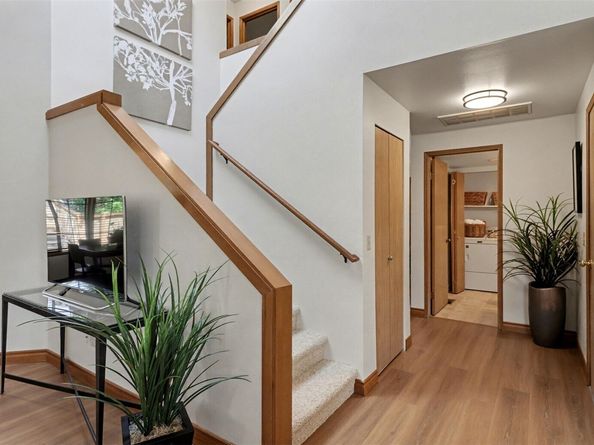 24238 SE 43rd Court, Sammamish WA 98029