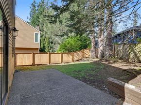 24238 SE 43rd Court, Sammamish WA 98029