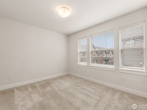 1321 Greenwich Walk NE, Issaquah WA 98029