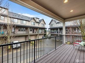 1321 Greenwich Walk NE, Issaquah WA 98029