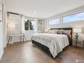 8410 17th Avenue SW 3, Seattle WA 98106