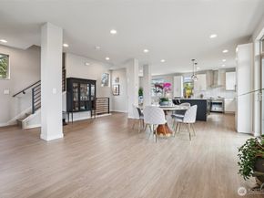 8410 17th Avenue SW 3, Seattle WA 98106