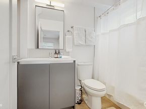 442 13th Avenue, Seattle WA 98122