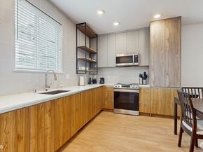 442 13th Avenue, Seattle WA 98122