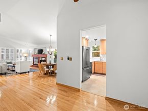 4227 Stonebridge Way, Lynnwood WA 98037