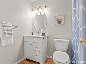 4227 Stonebridge Way, Lynnwood WA 98037