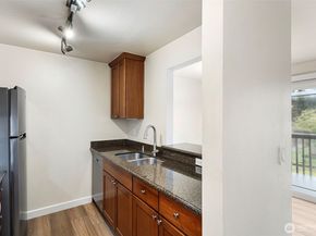 14200 SE 6th Street 57, Bellevue WA 98007