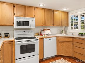 6510 115th Place SE, Bellevue WA 98006