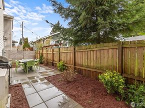 7344 23rd Avenue NW B, Seattle WA 98117