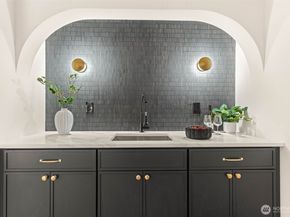 7727 19th Avenue NW, Seattle WA 98117