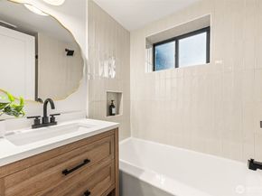 7727 19th Avenue NW, Seattle WA 98117