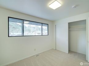 13536 28th Avenue NE, Seattle WA 98125