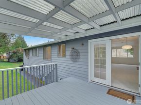 13536 28th Avenue NE, Seattle WA 98125