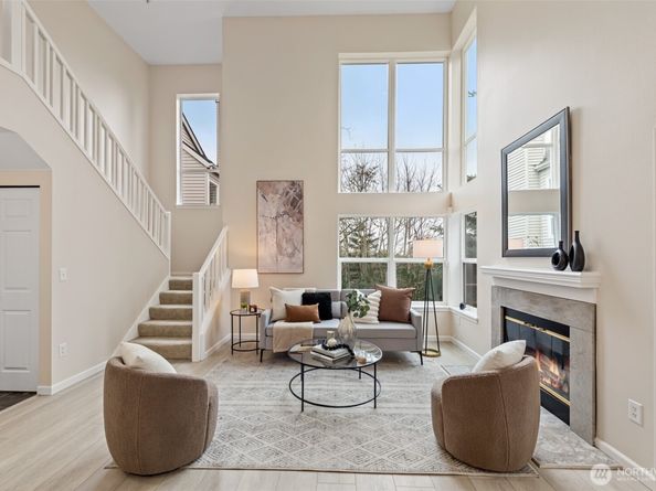 2957 142nd Place SE F9, Bellevue WA 98007