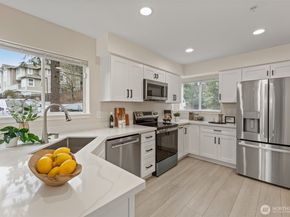 2957 142nd Place SE F9, Bellevue WA 98007