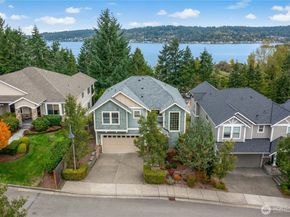 2744 NW Pine Cone Place, Issaquah WA 98027