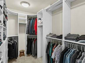 2744 NW Pine Cone Place, Issaquah WA 98027