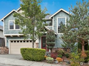 2744 NW Pine Cone Place, Issaquah WA 98027