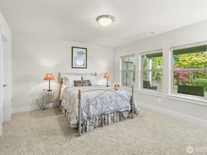2744 NW Pine Cone Place, Issaquah WA 98027