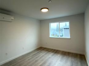 648 B SW 139th Street, Burien WA 98166