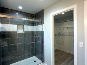 648 B SW 139th Street, Burien WA 98166