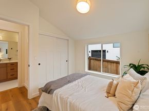 2213 W Bertona Street, Seattle WA 98199