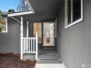 12025 NE 136th Place, Kirkland WA 98034