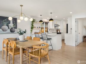 12025 NE 136th Place, Kirkland WA 98034