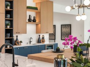 9812 NE 31st Street, Bellevue WA 98004