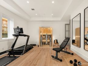 9812 NE 31st Street, Bellevue WA 98004