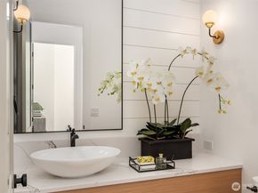 9812 NE 31st Street, Bellevue WA 98004