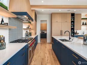 9812 NE 31st Street, Bellevue WA 98004