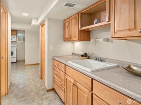11340 Alton Avenue NE, Seattle WA 98125