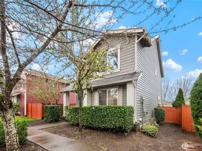 22669 Fern Reach Circle NE, Redmond WA 98053