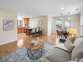 22669 Fern Reach Circle NE, Redmond WA 98053