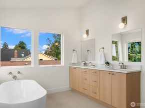 7040 25th Avenue NW, Seattle WA 98117