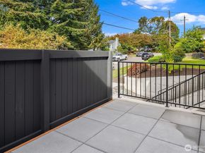 7040 25th Avenue NW, Seattle WA 98117