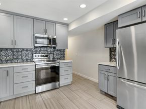 11021 Glen Acres Drive S B, Seattle WA 98168