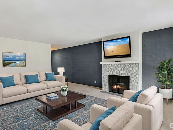 11021 Glen Acres Drive S B, Seattle WA 98168