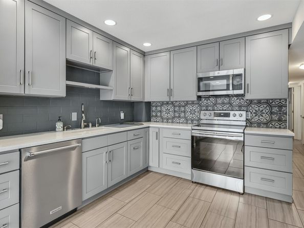 11021 Glen Acres Drive S B, Seattle WA 98168
