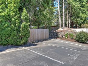 11021 Glen Acres Drive S B, Seattle WA 98168