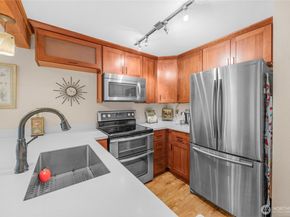 17425 119th Lane SE D22, Renton WA 98058