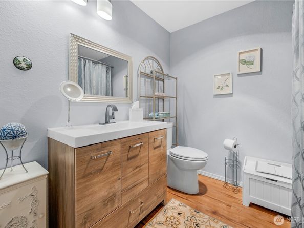 17425 119th Lane SE D22, Renton WA 98058