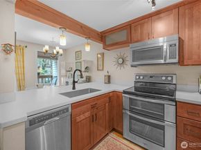 17425 119th Lane SE D22, Renton WA 98058