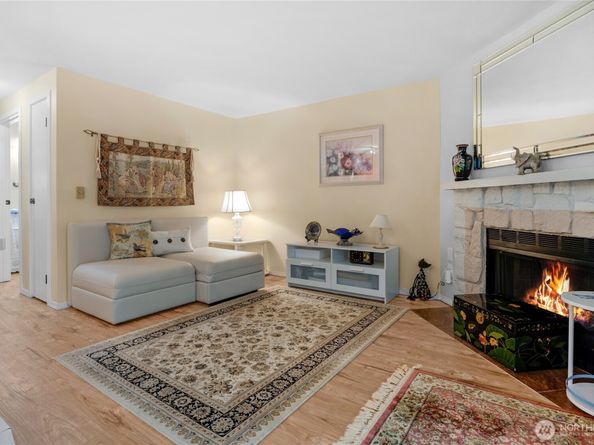 17425 119th Lane SE D22, Renton WA 98058