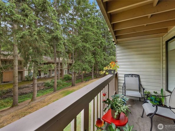 17425 119th Lane SE D22, Renton WA 98058