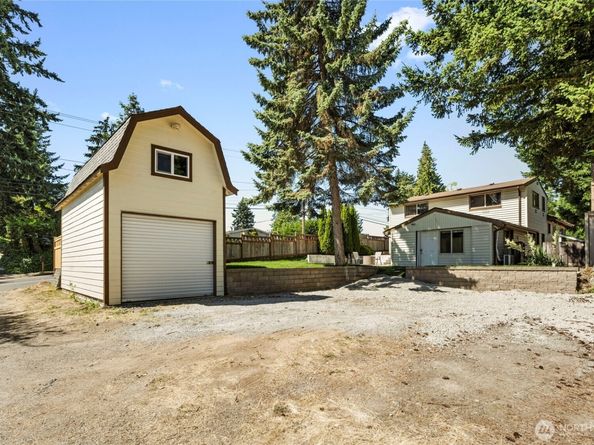 922 SW 160th Street, Burien WA 98166